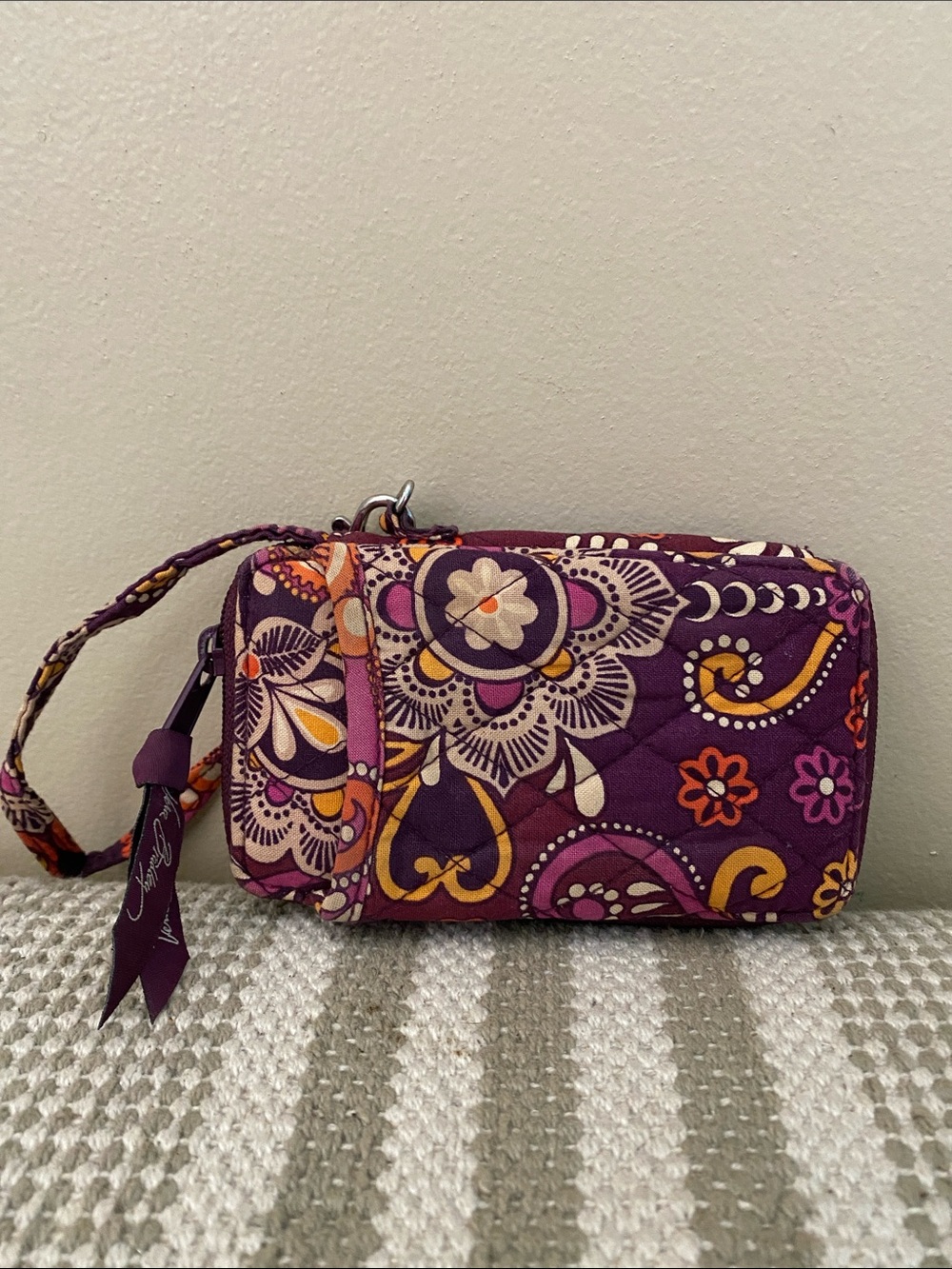 Vera Bradley Zip Around Wallet Wristlet Safari Sunset Purple Orange